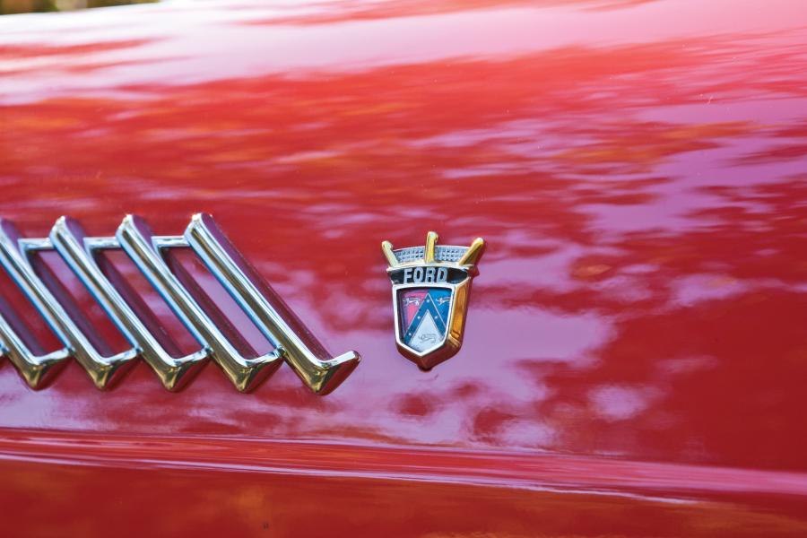  Ford Thunderbird White Ruf 1956 года  (фото 7 из 20)